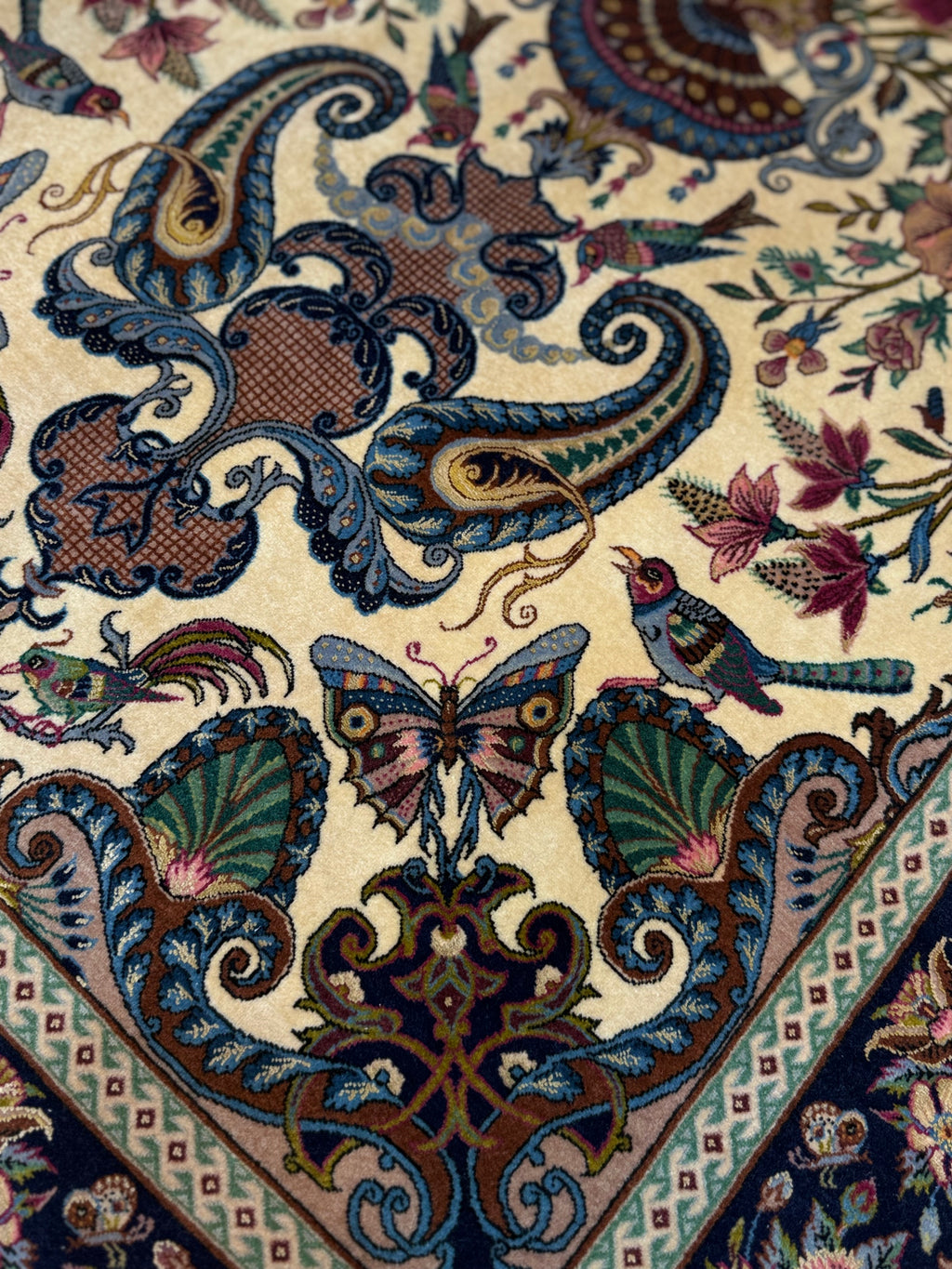 Emadi rug