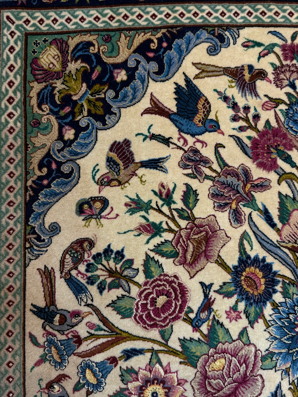 Emadi rug